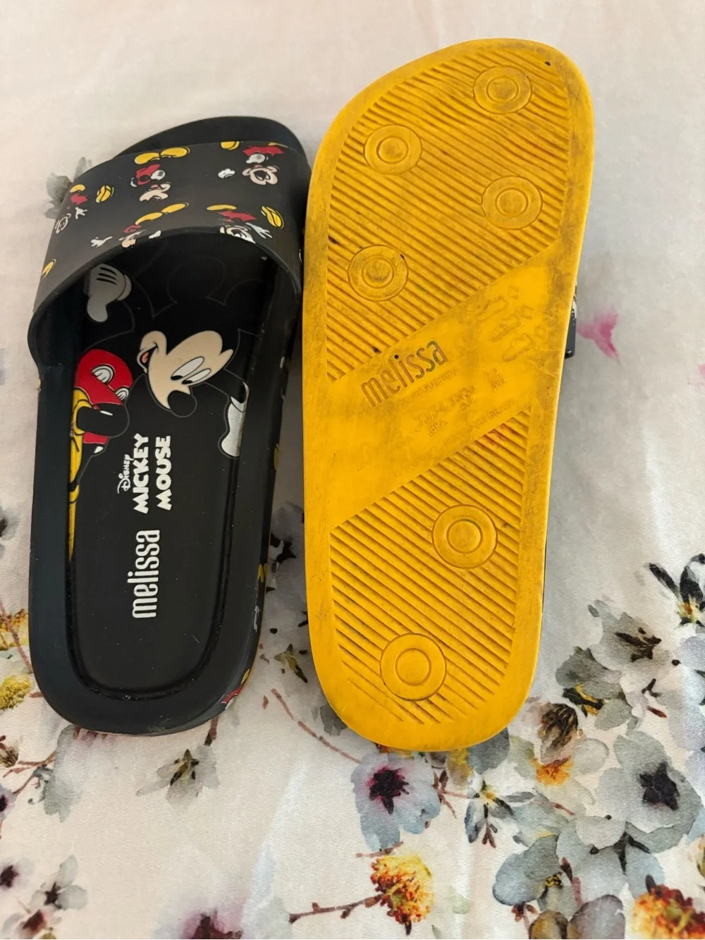 Mini Melissa Kids Black Mickey Mouse Disney Slides sandals size us 3-4